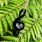 Pāua Treble Clef Pendant