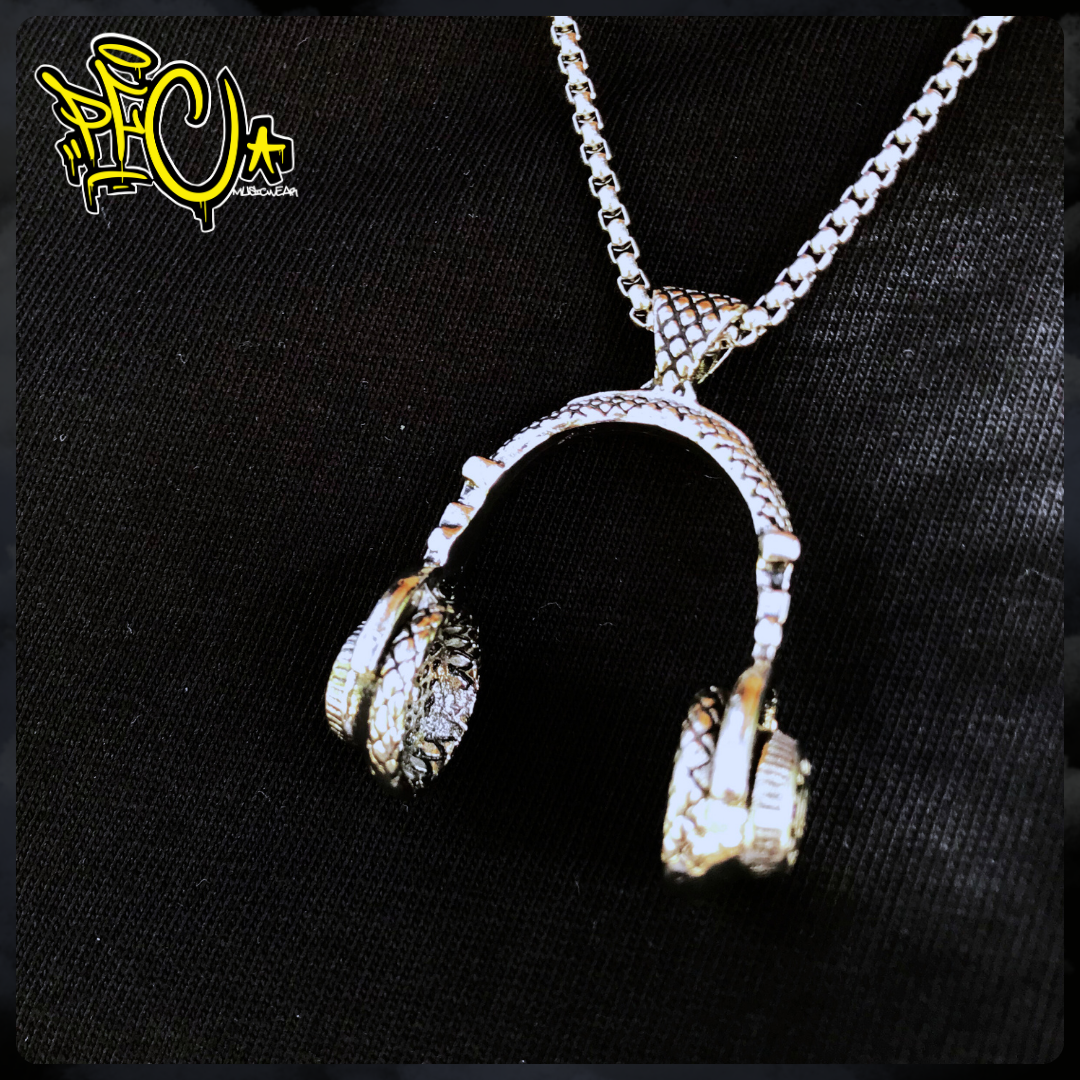 Headphones Pendant