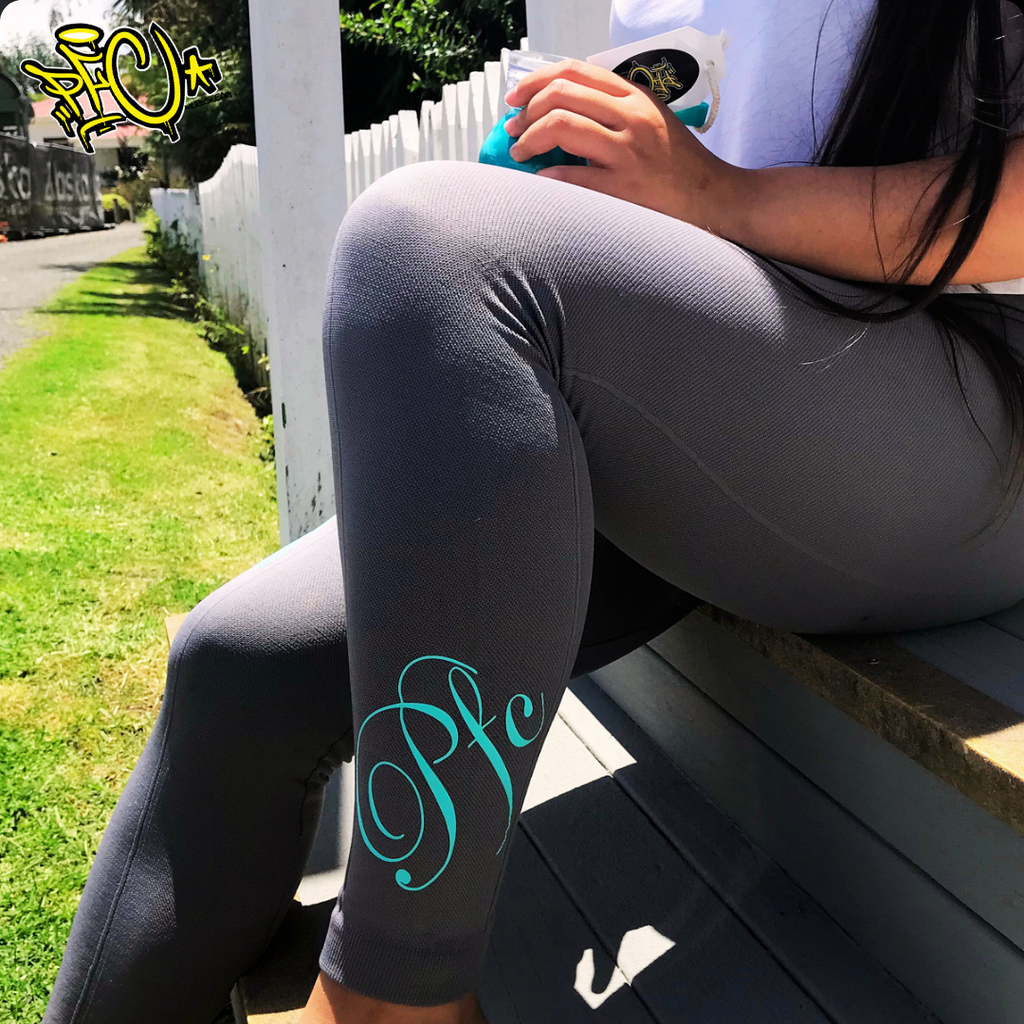 Fleece Inner Leggings with Calligraphy Prints