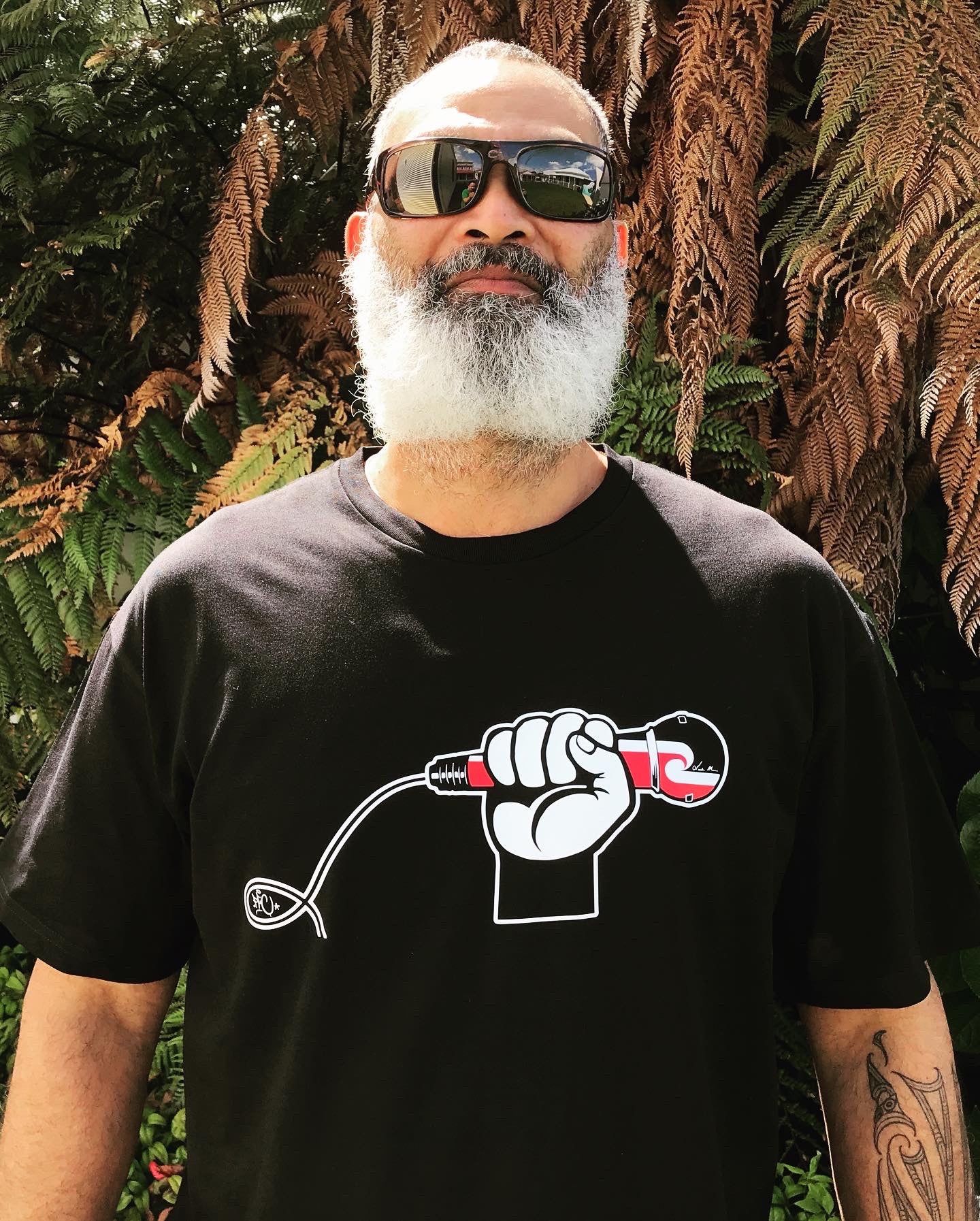 Tino Rangatiratanga Microphone Tee
